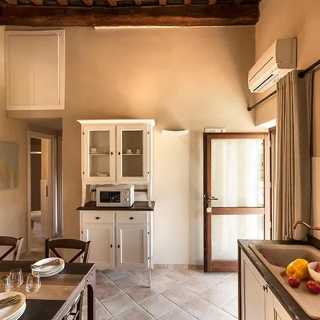 Galenzana شقة مارينا دي كامبو